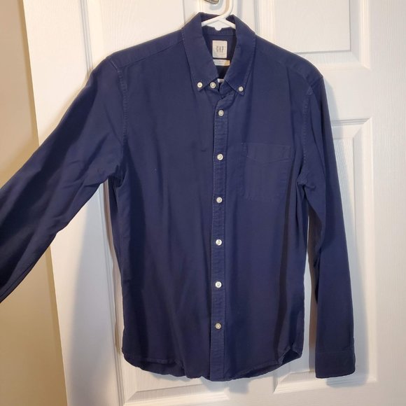 GAP slim-fit Oxford Button-down shirt in Navy - Picture 2 of 5